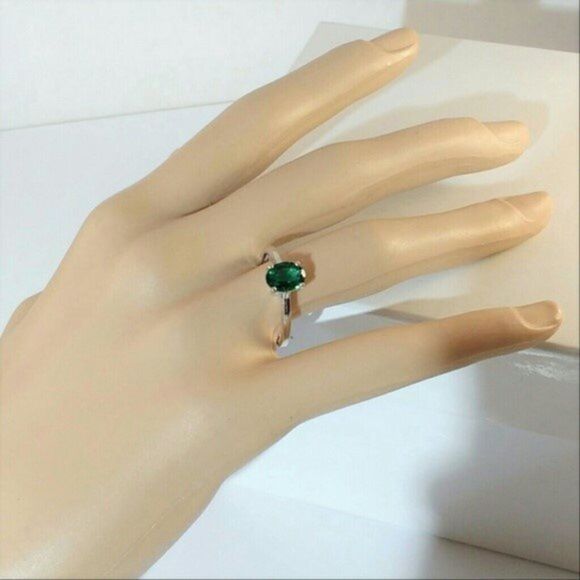 Emerald Solitaire Ring 1.2 Carats Ring Size 7 - Picture 6 of 6